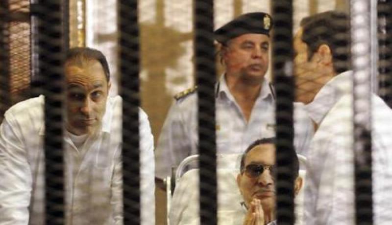 محاكمة مبارك تركت المصريين في حيرة من أمرهم إزاء سلوكه وتصرفاته