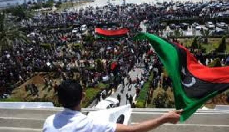 مسئول ليبي سابق يكشف أن أموال الليبيين المهربة للخارج لا تقل عن 41 مليار دولار