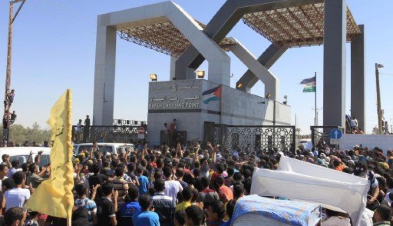 مصر تفتح معبر رفح 4 ساعات فقط لعبور الفلسطينيين