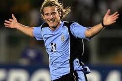 استبعاد فورلان من تشكيلة أوروغواي قبل لقاء تشيلي في تصفيات كأس العالم