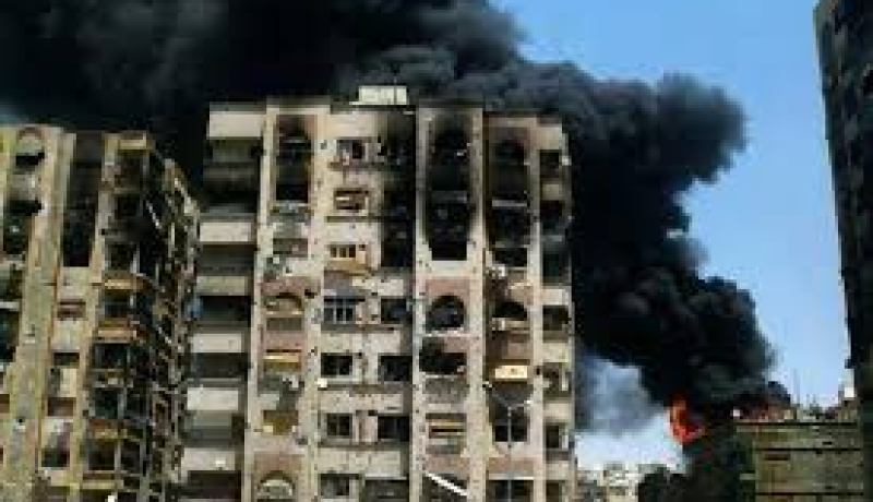 حي برزة بدمشق يقصف بالطيران الحربي و المدفعية