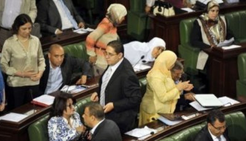 السجن ثمانية أشهر لخمسة سلفيين في تونس