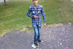 شاب تونسي مقيم في أوروبا ينشر صورة له وهو يدوس على نسخة من القرآن