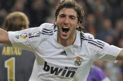 ريال مدريد يحدد 40 مليون يورو للاستغناء عن هيغوايين لنابولي