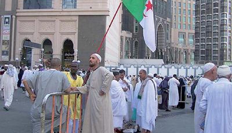 الحجاج الجزائريون يعبرون عن سعادتهم للظروف التنظيمية التي يعيشونها في البقاع المقدسة