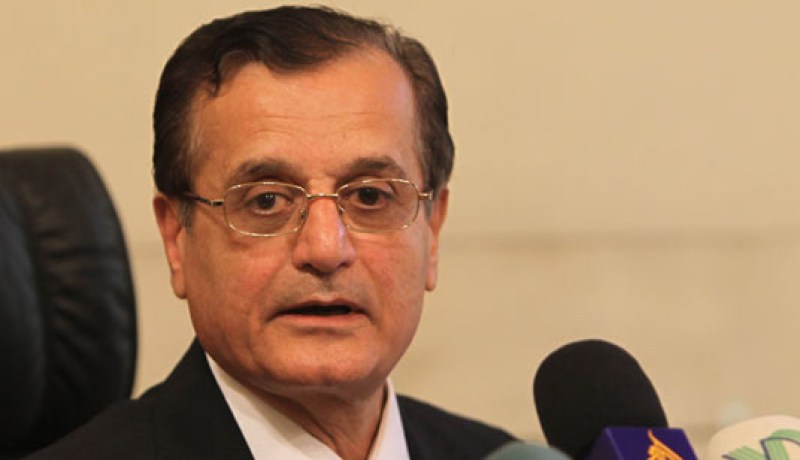 منصور يعتبر أنه من الجنون التفكير بإلغاء حزب الله من الساحة السياسية