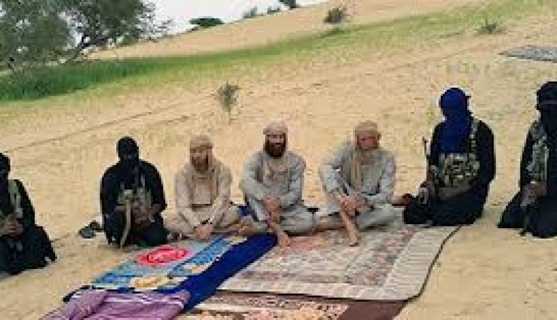 الأمن الجزائري يحذر نظيره الليبي و تونسي من جماعة ارهابية فرت من سجن النيجر