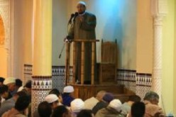 مفتي القدس يطالب خطباء المساجد بالعالم بتخصيص جزء من خطبة عيد الأضحى  لنصرة الأقصى