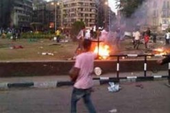 مجهولون يهاجمون معتصمي التحرير ويحرقون الخيام فجرا