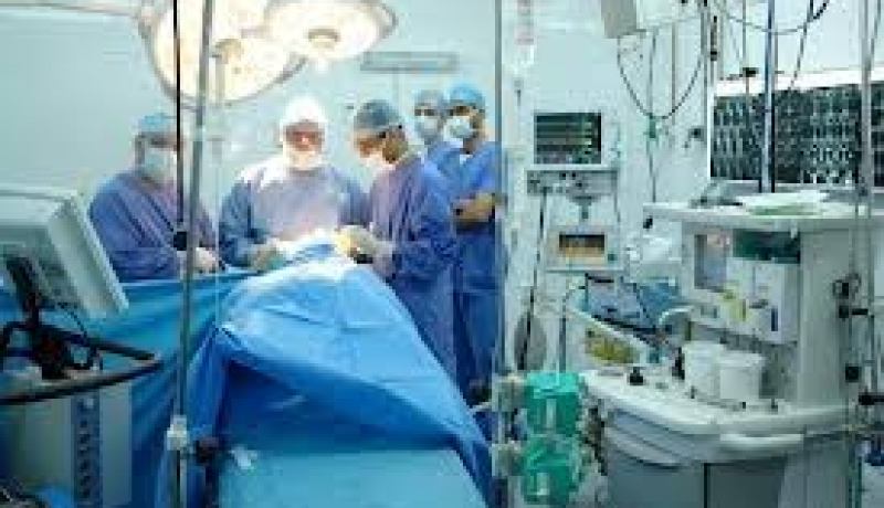 اجراء أول عملية جراحية على المخ بواسطة المنظار في الاغواط