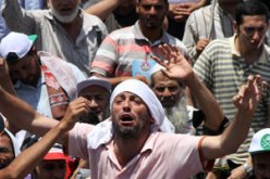 مؤيّدو مرسي يعلنون عن تنظيم مسيرة لمجلس الوزراء