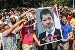 أنصار مرسي يتظاهرون في ميدان التحرير بالقاهرة للمرة الأولى منذ عزله