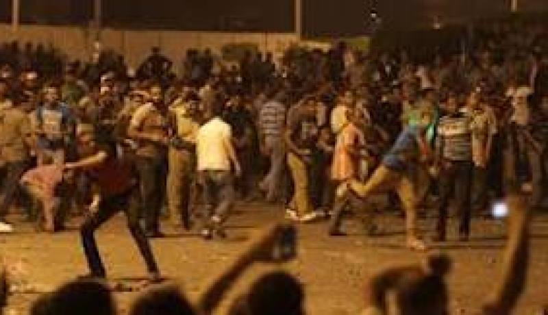 أهالي عابدين يغلقون ديوان محافظة القاهرة ويعلنون العصيان المدني