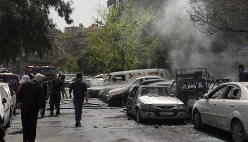 معاون وزير العمل السوري يتعرض لمحاولة اغتيال وتجدد الاشتباكات في حلب وادلب