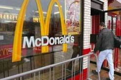 إسرائيليون يحتجون على رفض ماكدونالدز فتح فروع له في مستوطنات الضفة الغربية