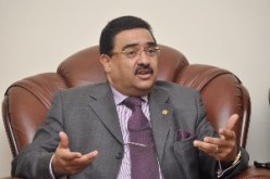 سي عفيف يعتبر وضعية الطاهر خاوة على رأس الكتلة البرلمانية غير قانونية