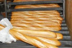 الخبازين في تيزي وزو يرفعون سعر الخبز إلى 10 دج