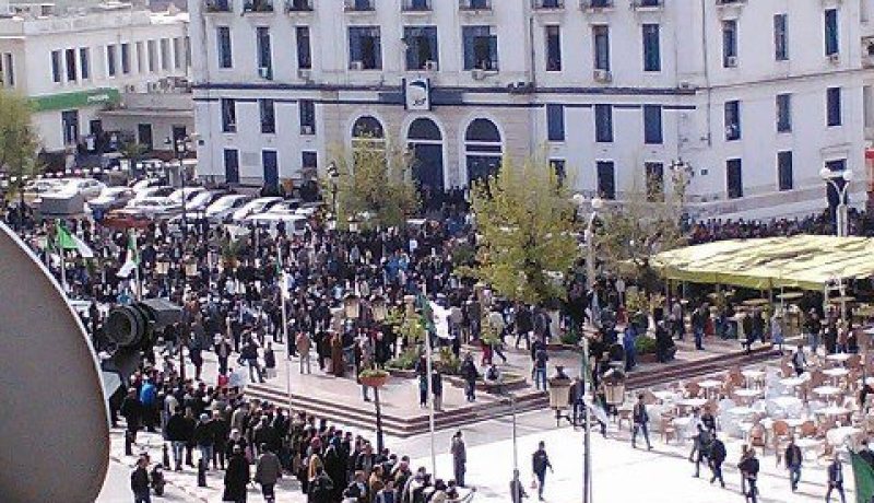 استجابة كبيرة للمواطنين في قسنطينة للحداد و الاحتجاج على ظاهرة الاختطاف