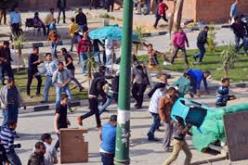 أنصار الإخوان يحاولون اقتحام وزارة الكهرباء والأمن يتصدى لهم
