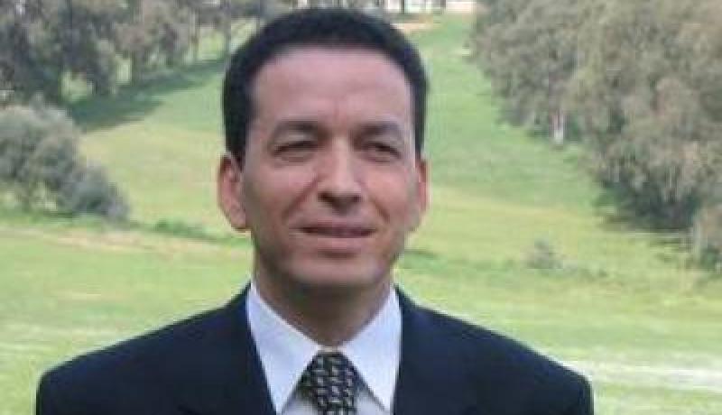 عمارة بن يونس يتحادث مع نائب الوزير الايطالي للتنمية الإقتصادية