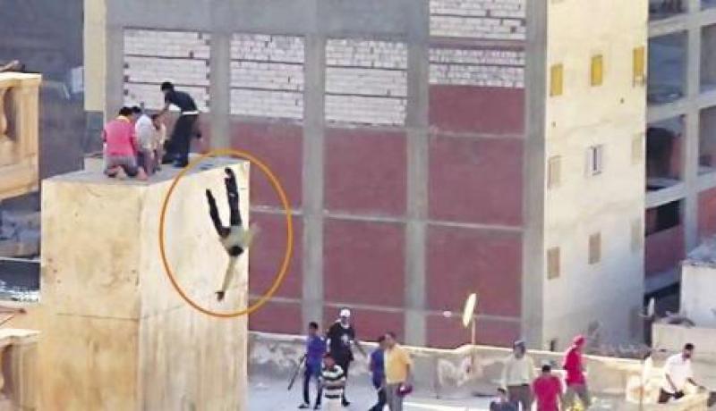 قاتل أطفال عمارة “سيدى جابر” طبيب جهادى في مصر