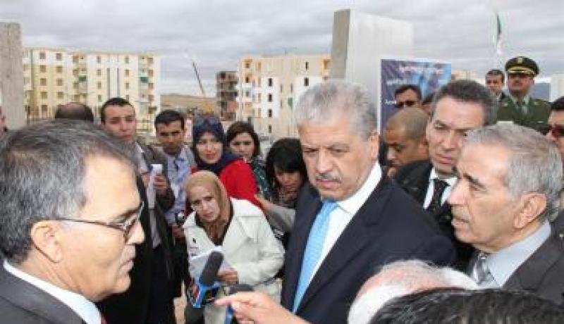 سلال يعطي إشارة تشغيل محيط السقي الفلاحي الأشواط بالطاهير ولاية جيجل