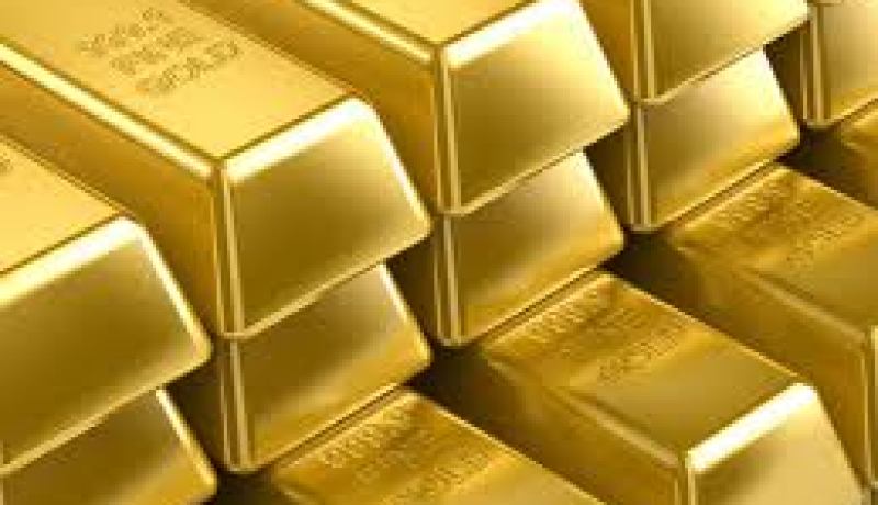 سعر الذهب يتراجع والسوق تترقب نتائج اجتماعات البنك المركزي الامريكي