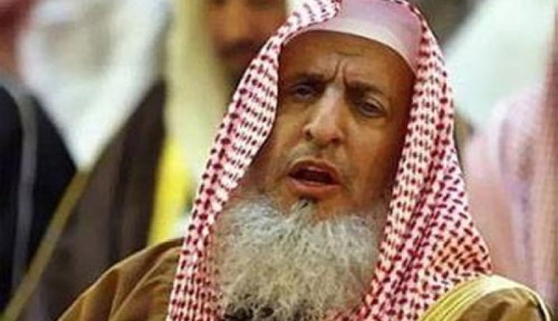 مفتي السعودية يجيز هدم الآثار لتوسعة الحرمين الشريفين