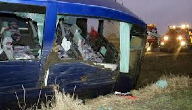 مقتل 5 فى حادث تحطم حافلة ببلجيكا