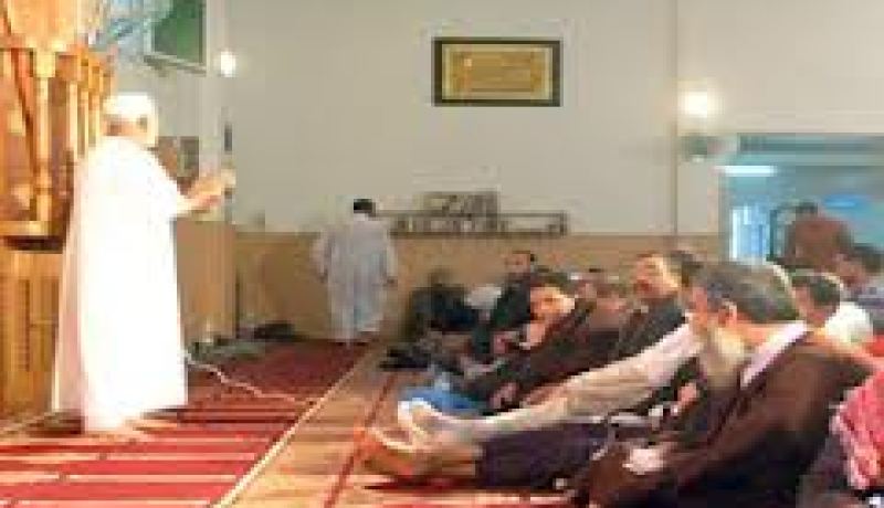 الإمام بين مطرقة خطاب الوزارة و سندان التغيرات الدنيوية
