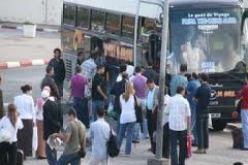 العاصميون يشتكون من  نقص وسائل النقل قبل الافطار