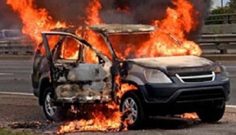 مقتل صحفي يومية البلاد وصديقه وجرح آخرين في انفجار قنبلة بخنشلة