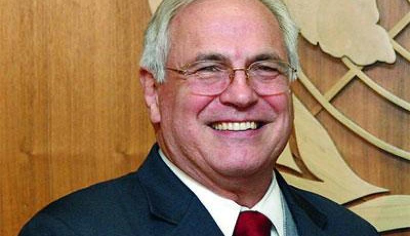 كريستوف في الجزائر لحل ازمة الصحراء الغربية