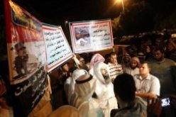 الكويت سترحل 9 مصريين تظاهروا دعما لمرسي