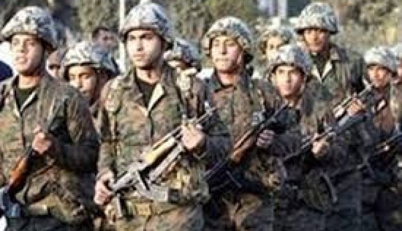النيابة العسكرية بالسويس تأمر بضبط المتهم باستيراد ملابس تشبه الحرس الجمهوري