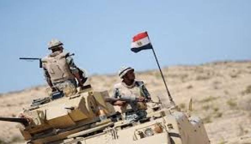 مقتل أربعة مسلحين واصابة سبعة آخرين في هجوم للجيش المصري بسيناء