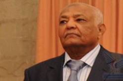 رئيس مجلس الوزراء اليمني يترحم على أرواح شهداء ثورة التحرير بمقام الشهيد