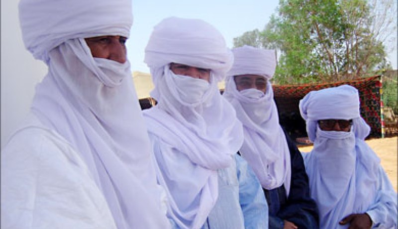 طوارق ليبيا يعلنون المشاركة في انتخابات لجنة الستين لصياغة الدستور