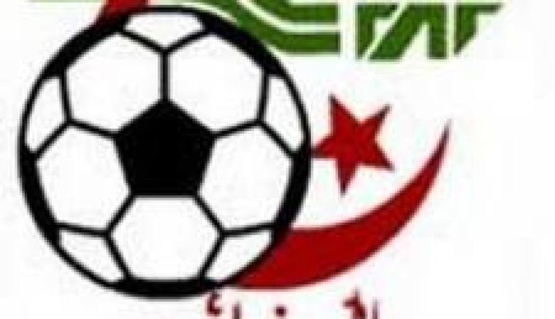 على موبيليس مساعدة النوادي الجزائرية بدلا من صرف المال على فريق ريال مدريد الثري