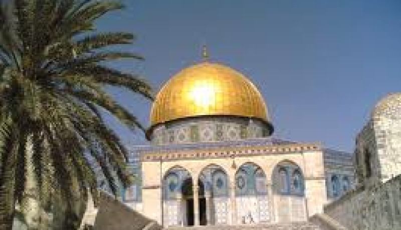 التوتر يسود محيط المسجد الأقصى بعد اقتحام مجموعات من المستوطنين مدينة القدس القديمة