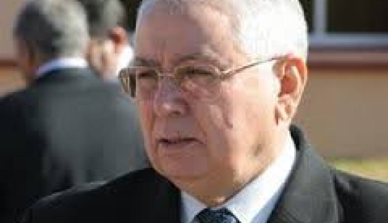 بن صالح يمثل الرئيس بوتفليقة في القمة الإفريقية العربية في الكويت