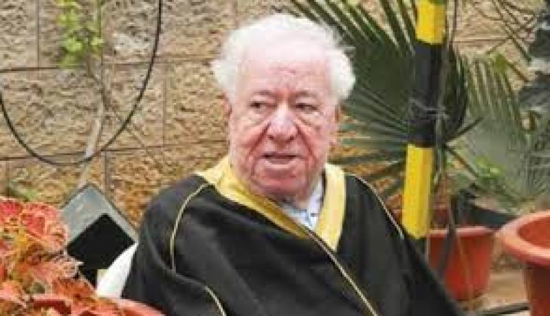 وفاة الصحفي الفلسطيني الشهير ناصر النشاشيبي عن 93 عاما