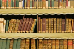 رحيل المؤرخ والناقد الفني الفرنسي جان لويس براديل