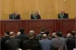 جنايات القاهرة تعقد جلسة سرية للإستماع إلى أقوال شهود في قضيتي قتل متظاهري ثورة 25 يناير والفساد المالي