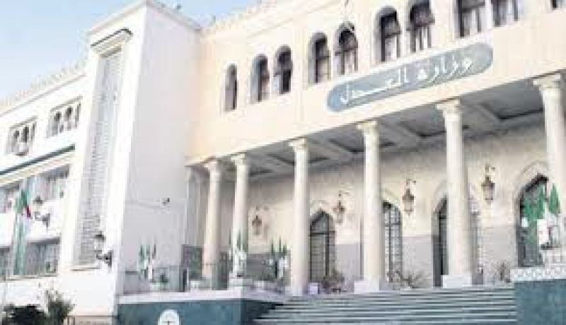 موظفو إدارة العدالة مرتاحون لإجراءات تسهيل تسليمهم بعض الوثائق الإدارية