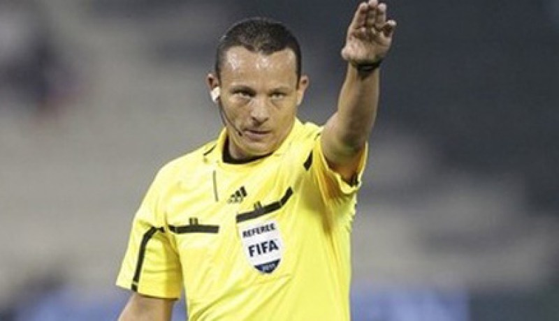الحكمان حيمودي و اتشيعلي في ملتقى الفيفا بالدار البيضاء من 27 الى 30 افريل تحسبا لنهائيات كأس العالم 2014
