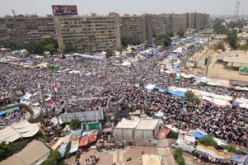 بيان للهيئة الشرعية المصرية يطالب أنصار المعزول بالبقاء فى الميادين