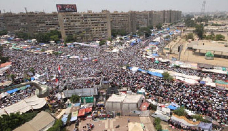 بيان للهيئة الشرعية المصرية يطالب أنصار المعزول بالبقاء فى الميادين
