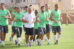 لاعبوا المنتخب الوطني يجرون حصة تدريبية بواغادوغو