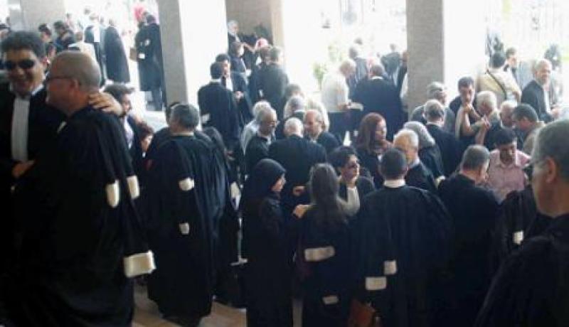 محامو الجزائر العاصمة ينددون بمشروع تنظيم مهنة المحاماة